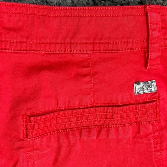 Eddie Bauer red high rise cotton stretch casual shorts. Women’s size 8 - Picture 6 of 16